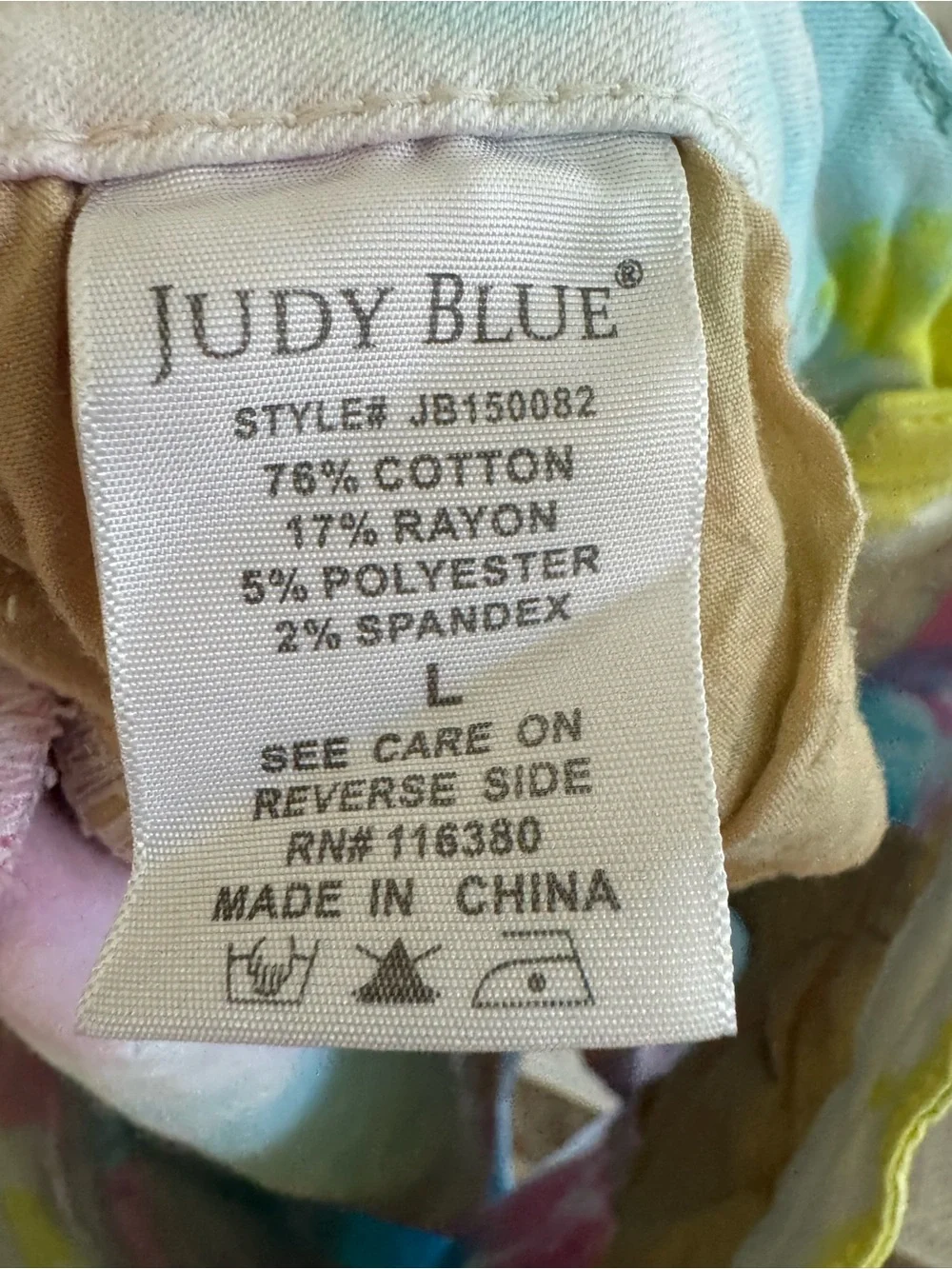 Judy Blue Pastel Swirl Tie-Dye High-Rise Distressed Denim Shorts Size Large